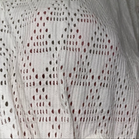 Madewell Texture & Thread Tee Shirt Modern Tie-Front Geo-Eyelet Cutout Pattern - Picture 4 of 7